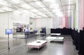 LIVETHROUGHTHAT !(NEWMUSEUM)3©Benoit Pailley