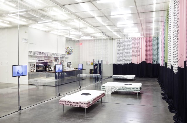 LIVETHROUGHTHAT !(NEWMUSEUM)3©Benoit Pailley