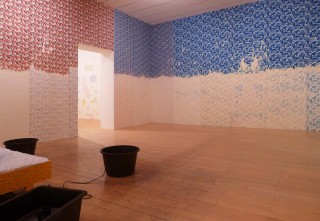 IAMINTACTANDIDON'TCARE(BIENNALEDELYON)INSTALVIEWS5©Lili Reynaud Dewar