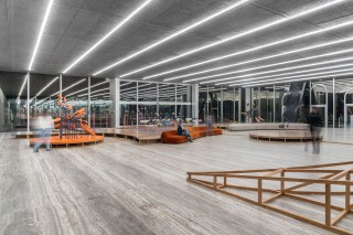 14   Fondazione Prada Meriem Bennani copie