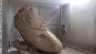 Sequence 01.00 11 53 15.Still015